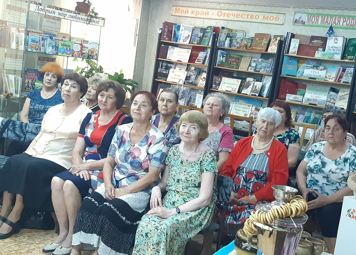 Поэтическая встреча, посвященная 90-летию со дня рождения  Р. Рождественского